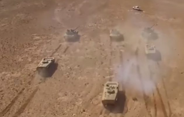 Οι συριακές δυνάμεις βομβαρδίζουν θέσεις των τζιχαντιστών στη Ράκα